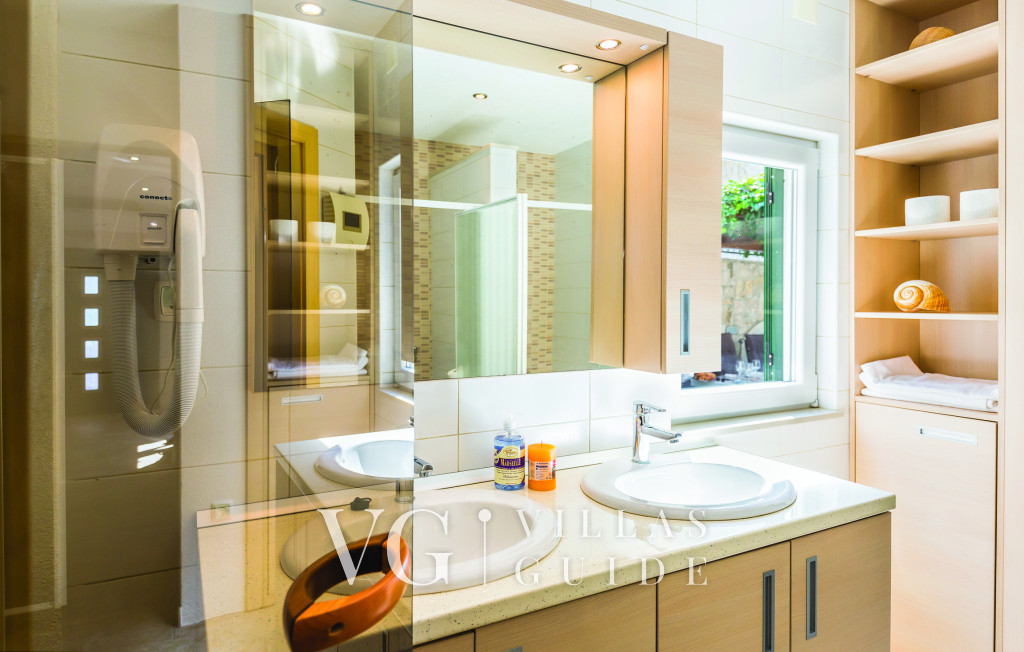 Villa Elizabeta - Makarska Bathroom