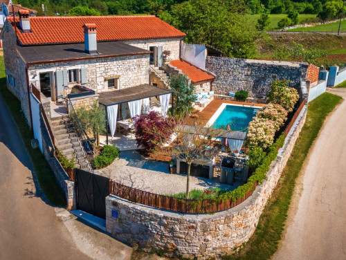 Villa Nar