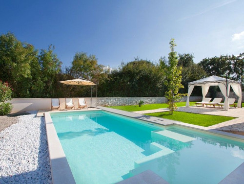 Villa Casa Malvasia with pool&tennis cort  Istria