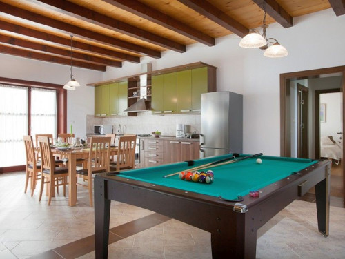 Villa Casa Malvasia with pool&tennis cort  Istria