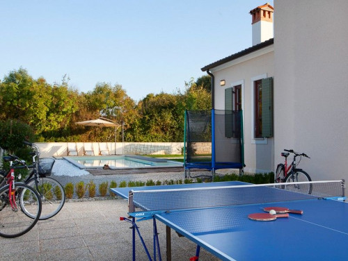 Villa Casa Malvasia with pool&tennis cort  Istria
