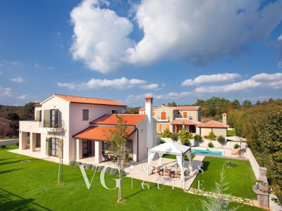 Villa Casa Malvasia with pool&tennis cort  Istria Garden and property exterior