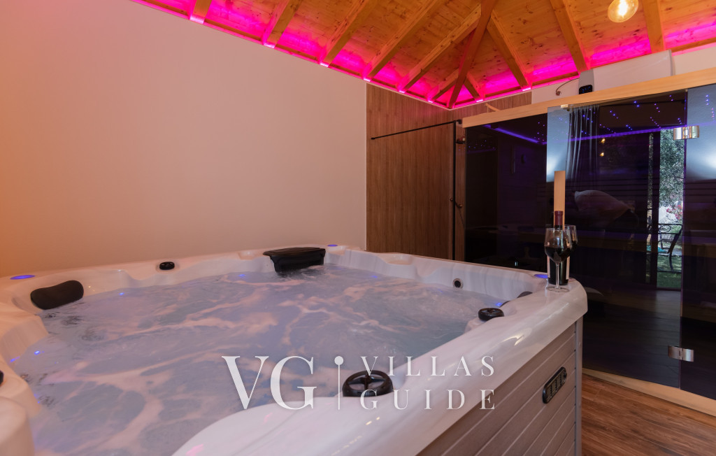 Villa Popovića Dvori - Makarska