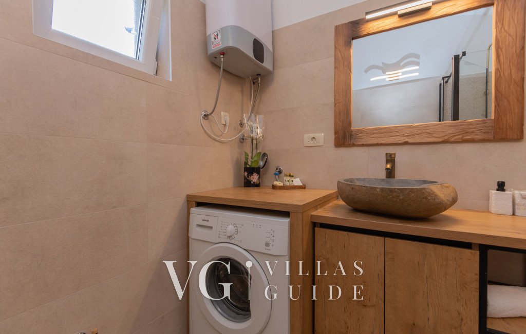 Villa Popovića Dvori - Makarska Kupaonica