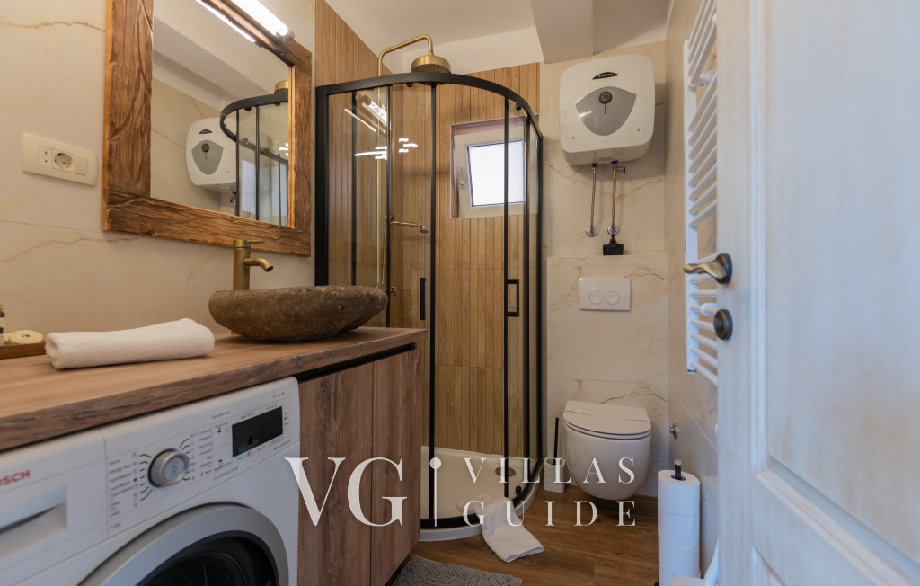 Villa Popovića Dvori - Makarska Kupaonica