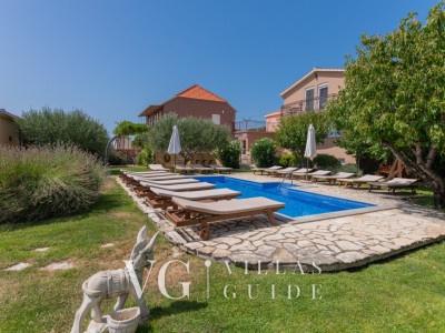 Villa Popovića Dvori - Makarska Bazen