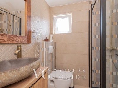 Villa Popovića Dvori - Makarska Kupaonica