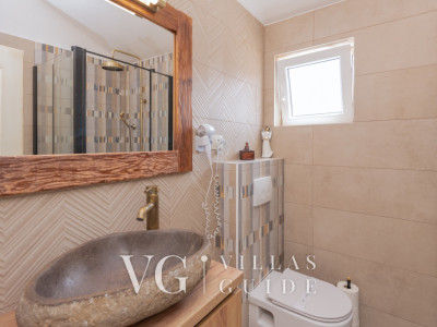 Villa Popovića Dvori - Makarska Kupaonica