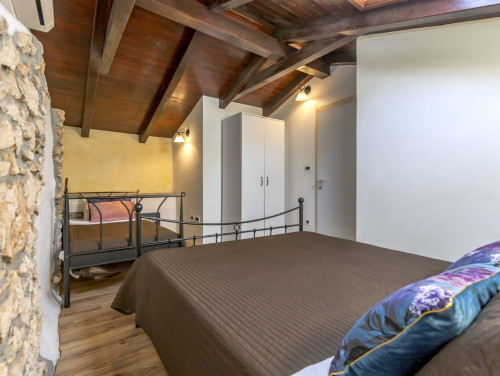 Stone House Zijavica with pool