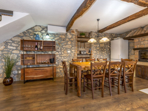 Villa Hidden world with pool