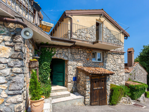 Villa Hidden world with pool