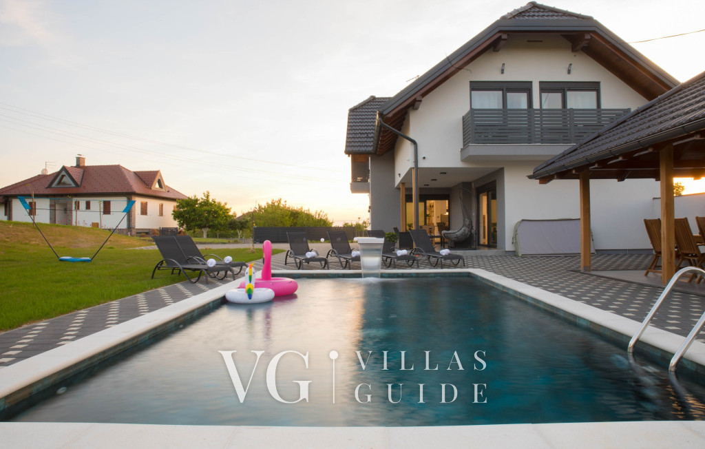 Villa Old Hills Pool