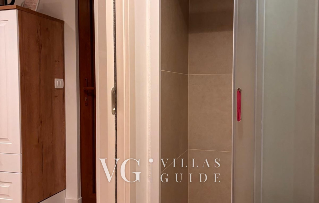 Apartment Groznjan I Bathroom