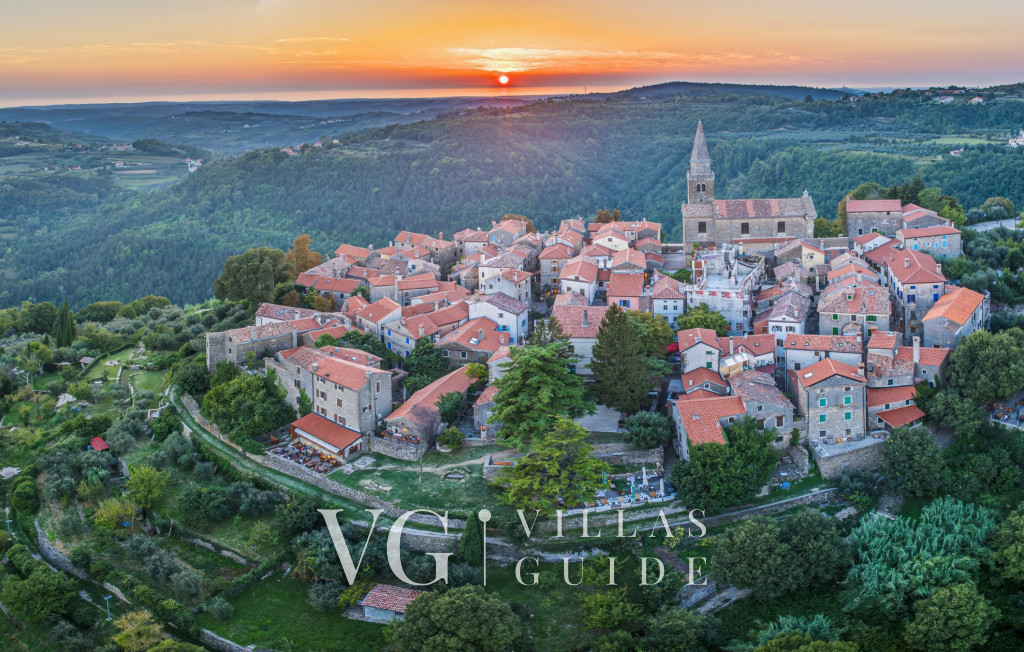 Apartment Groznjan I Microlocation