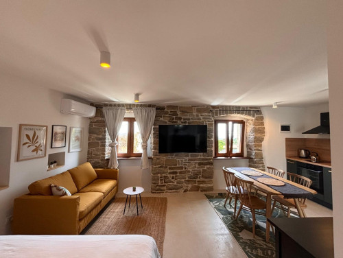 Apartment Groznjan II