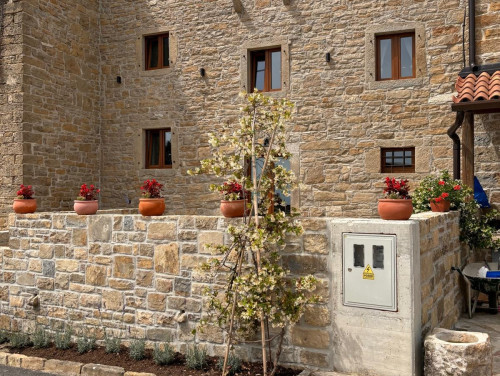 Apartment Groznjan II