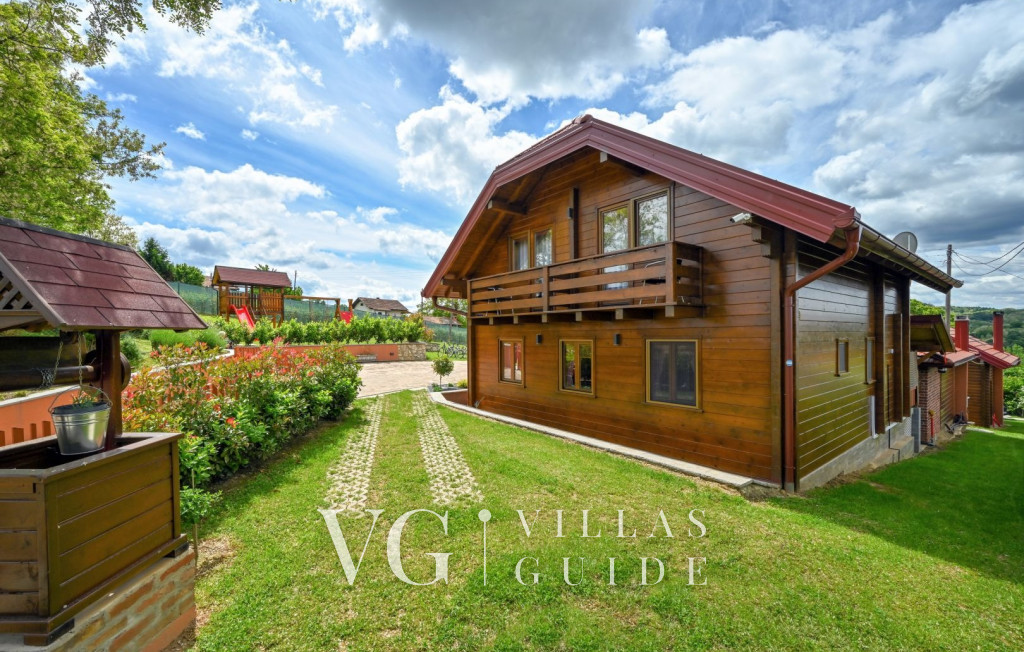 Villa Nina Garten und Außenbereich