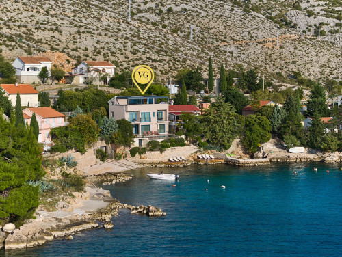 Villa Wind rose with pool&whirpool&sauna&beachfront