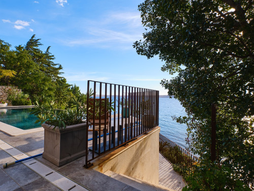 Villa Wind rose with pool&whirpool&sauna&beachfront