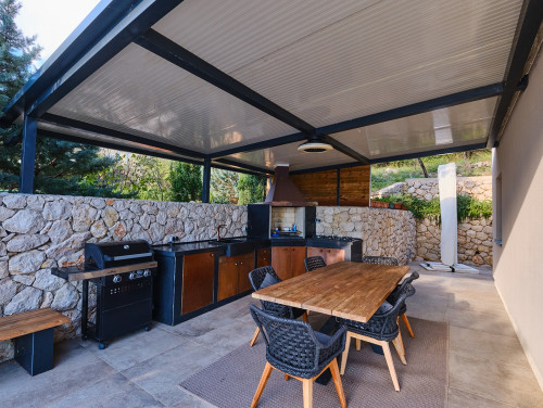 Villa Wind rose with pool&whirpool&sauna&beachfront