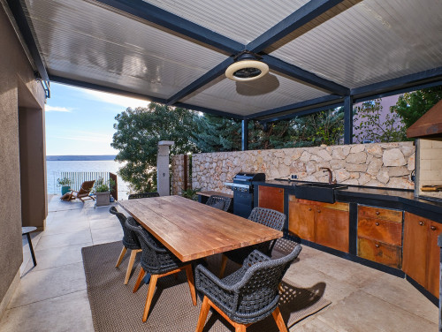 Villa Wind rose with pool&whirpool&sauna&beachfront