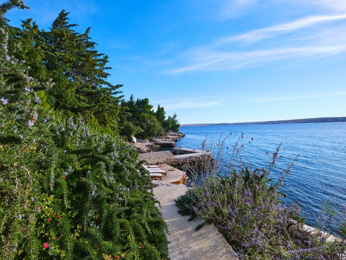 Villa Wind rose with pool&whirpool&sauna&beachfront