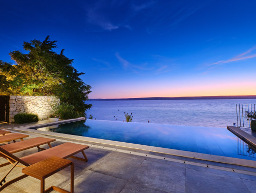 Villa Wind rose with pool&whirpool&sauna&beachfront