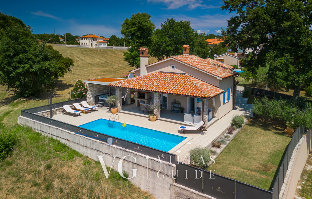 Villa Melnica Garten und Außenbereich