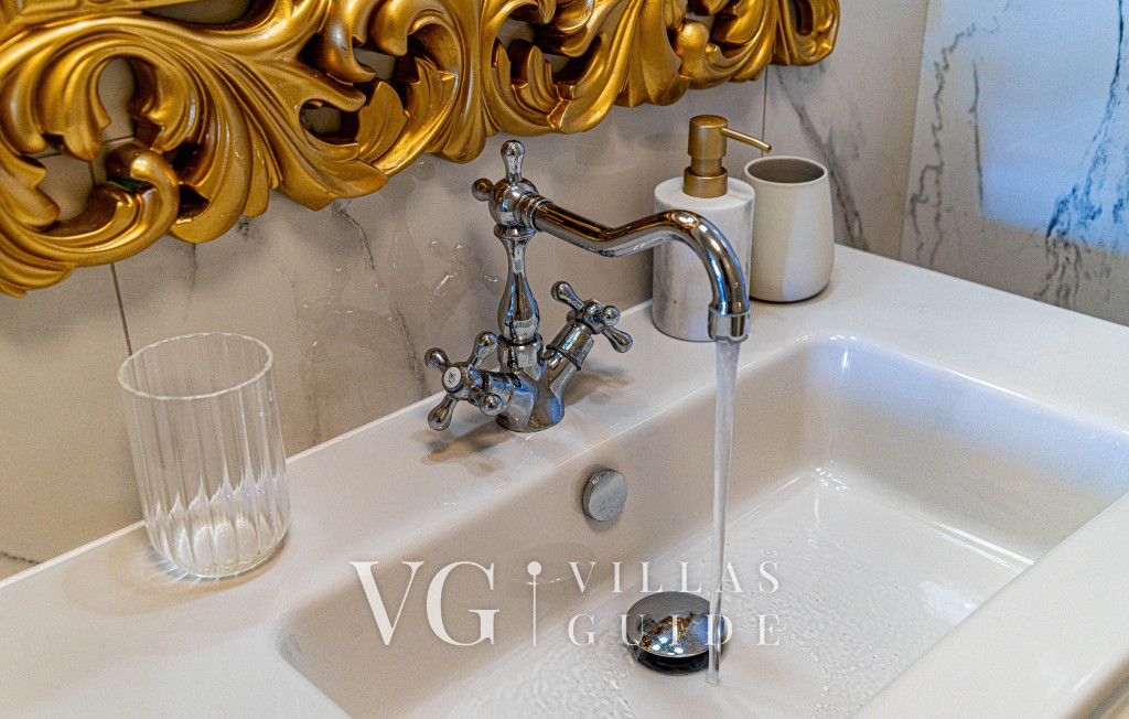 Seafront Villa Mijo Bagno