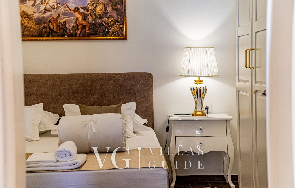 Seafront Villa Mijo Camera da letto