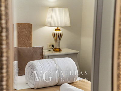 Seafront Villa Mijo Camera da letto