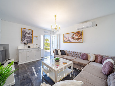 Seafront Villa Mijo Soggiorno