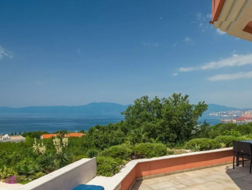 Villa Anamia with seaview