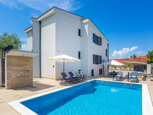 Apartment Estate 2 - Island Krk