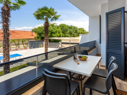 Apartment Estate 2 - Island Krk