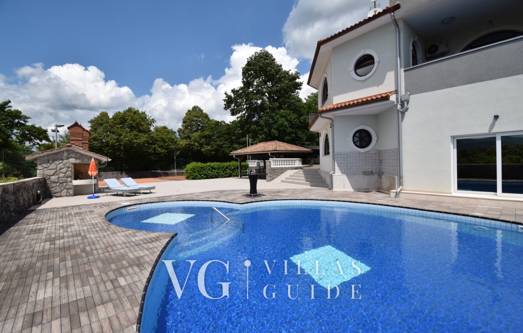 Villa Jasmin Garten und Außenbereich