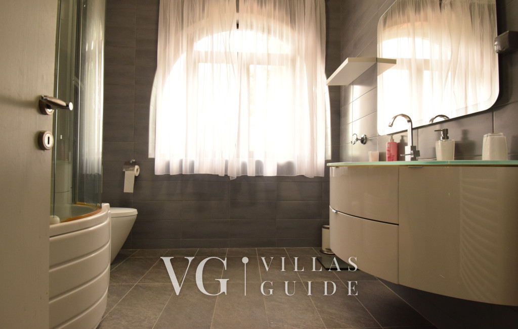 Villa Jasmin Badezimmer