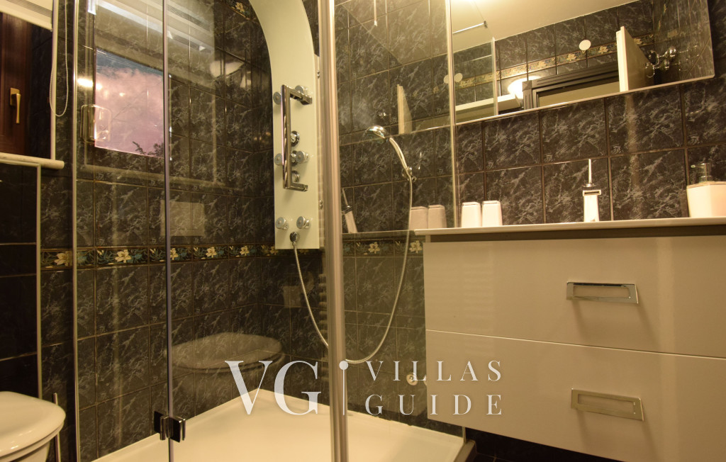 Villa Jasmin Badezimmer