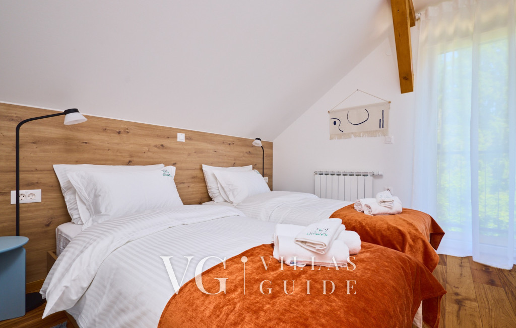 Villa River home by WH Camera da letto