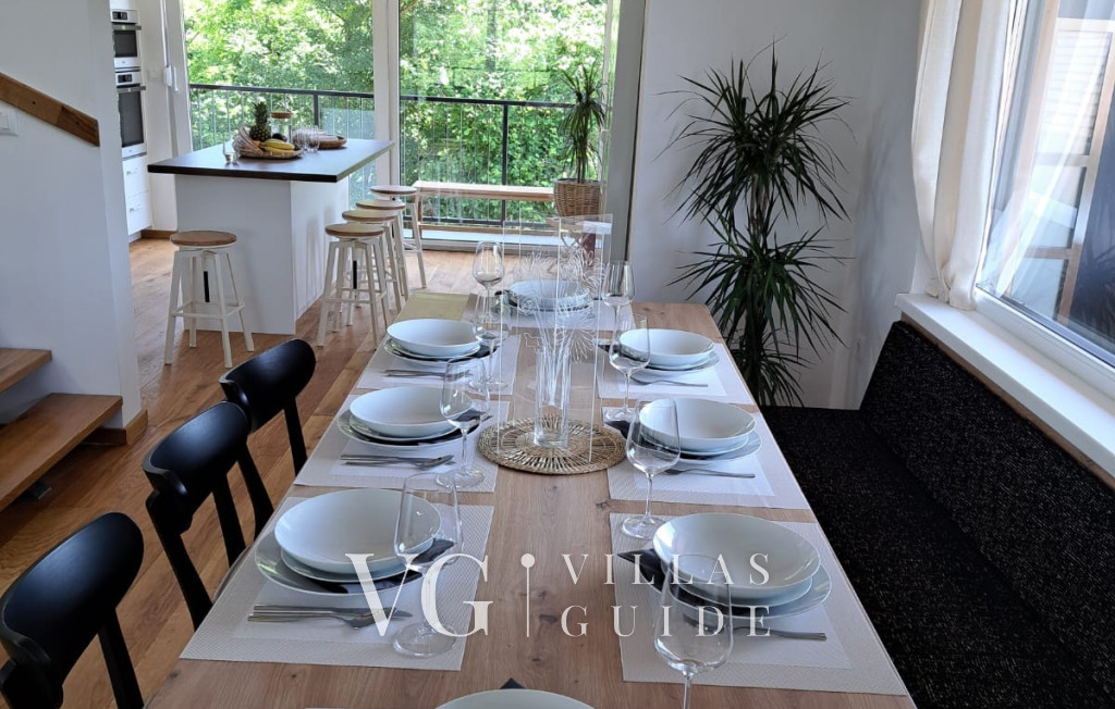 Villa River home by WH Cucina