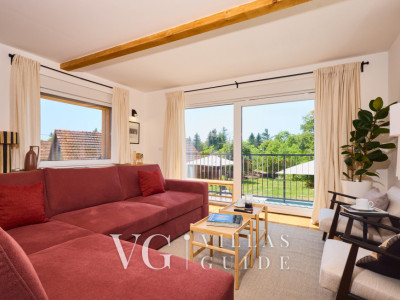 Villa River home by WH