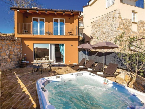 Holiday home villa Zora with outdoor whirpool