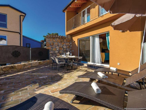 Holiday home villa Zora with outdoor whirpool