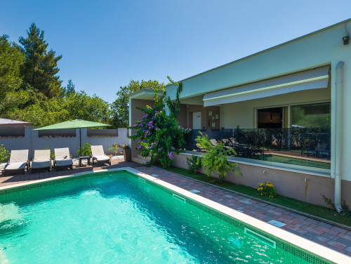Villa Dila