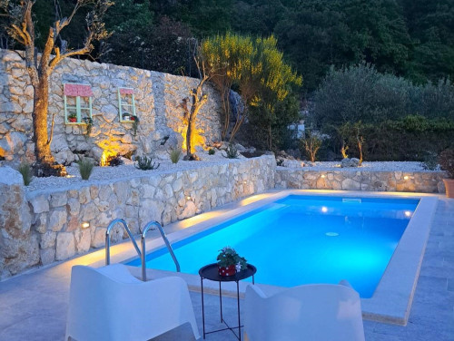 Villa Imortele aria with pool&whirpool island Cres