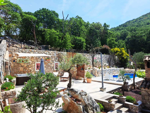 Villa Imortele aria with pool&whirpool island Cres