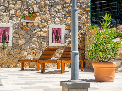 Villa Imortele aria with pool&whirpool island Cres