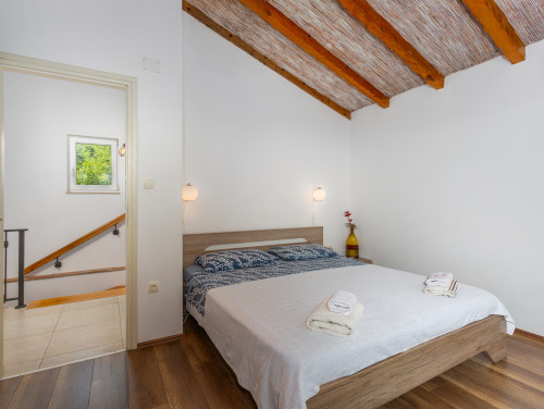 Villa Risika 1 with pool island Krk