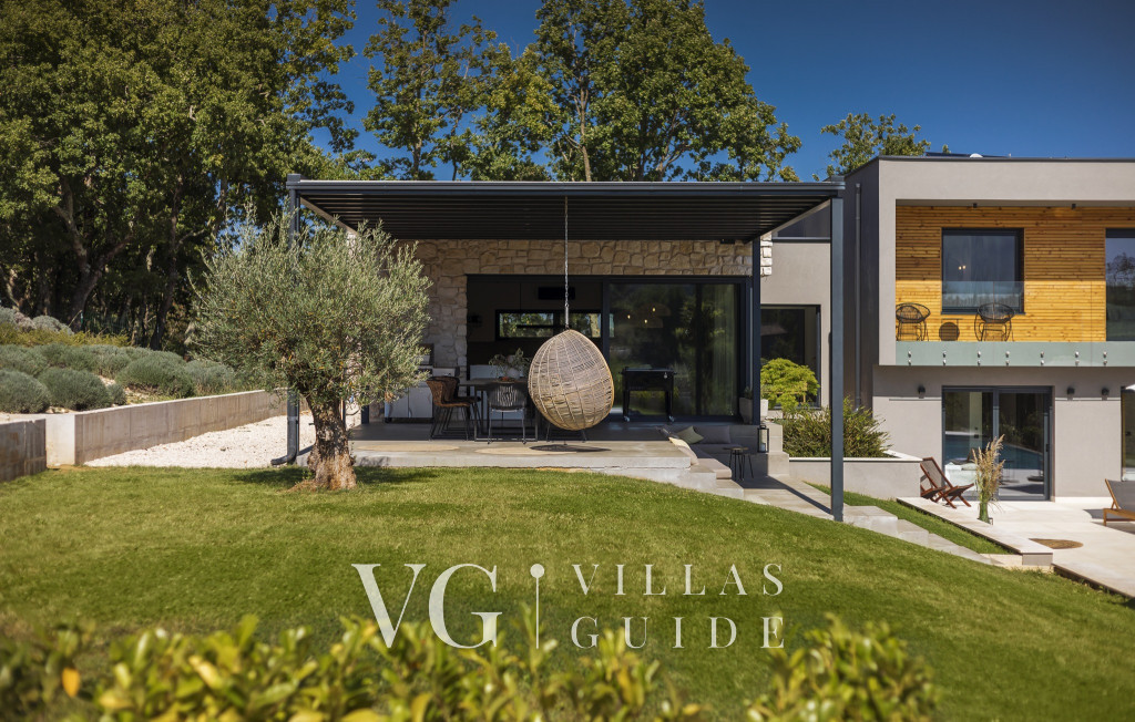 Villa OX Garden and property exterior