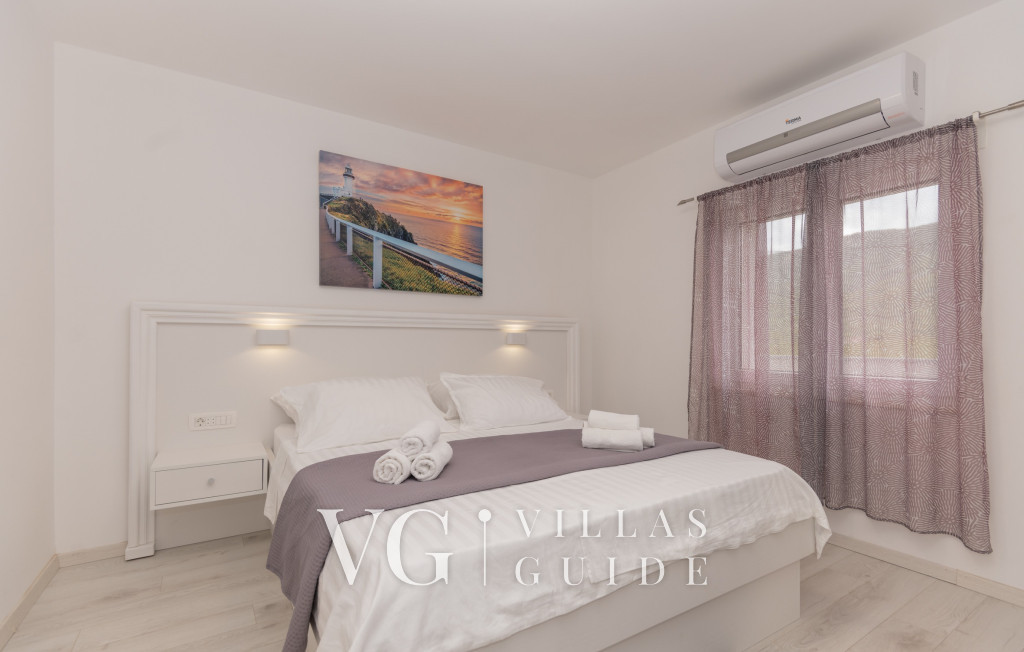 Star Hill - Makarska